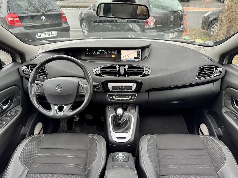 RENAULT GRAND SCÉNIC 2015