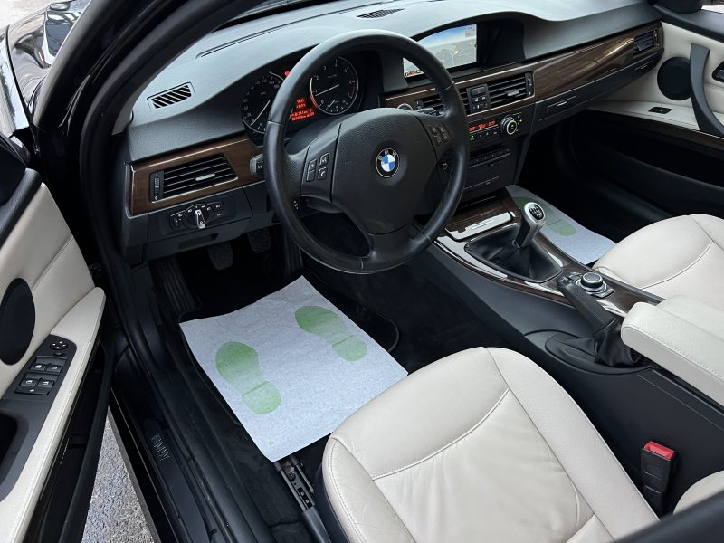 BMW SERIE 3 E90 PHASE 2 LCI 318i 2.0 143 Cv 1ERE MAIN FRANCAISE 53 800 KMS GPS CUIR - GARANTIE 1 AN