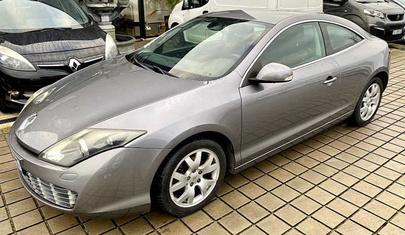 RENAULT LAGUNA COUPE 2.0 DCI 150 FAP BLACK EDITION EURO 5