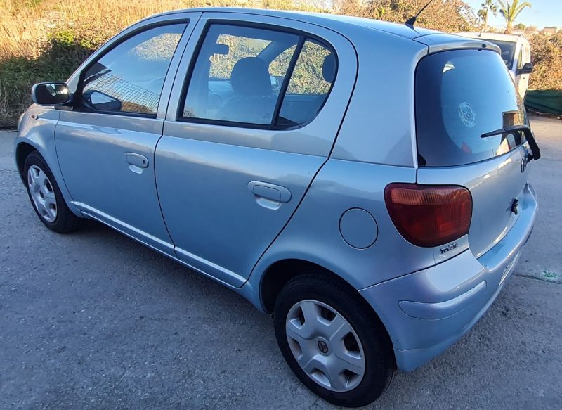 TOYOTA YARIS 2005