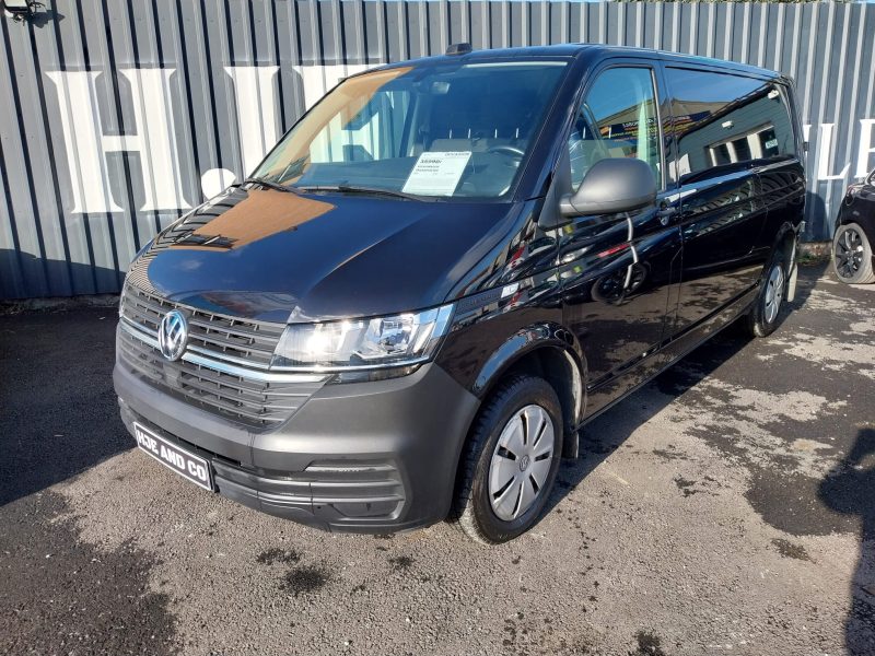 VOLKSWAGEN TRANSPORTER 2022