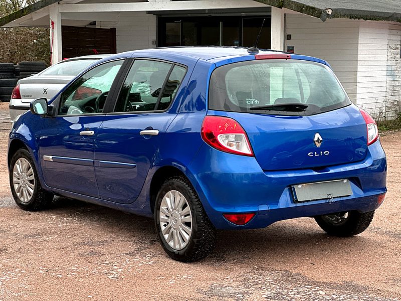 RENAULT Clio 3