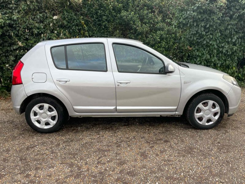 DACIA SANDERO 20111.2 16V LPG 75cv