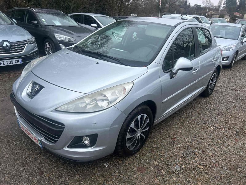 PEUGEOT 207 2009