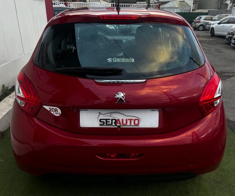 PEUGEOT 208 2014