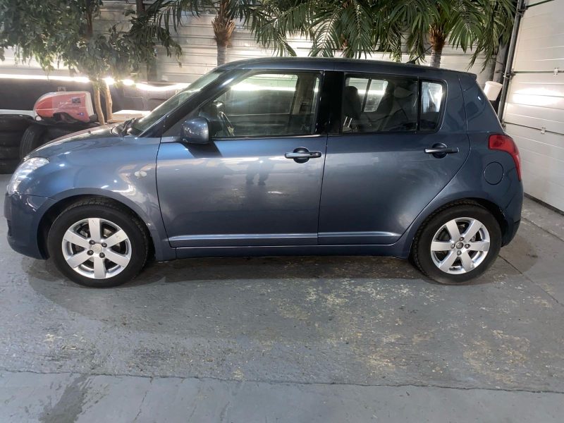 Suzuki Swift III 1.3 GL garantie 12 mois inclus