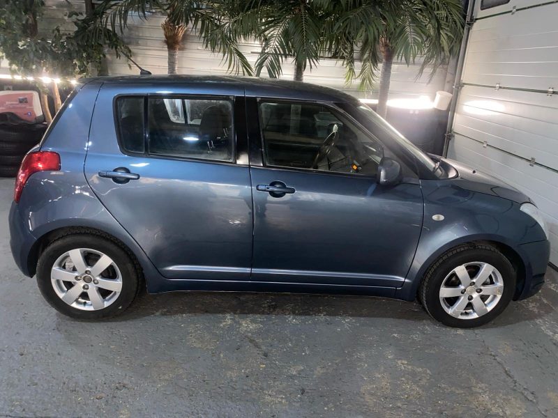 Suzuki Swift III 1.3 GL garantie 12 mois inclus