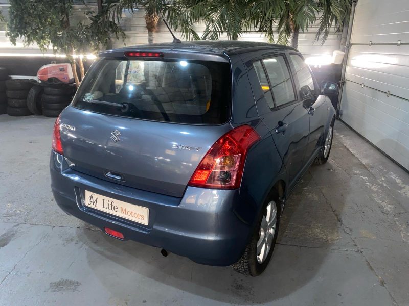 Suzuki Swift III 1.3 GL garantie 12 mois inclus