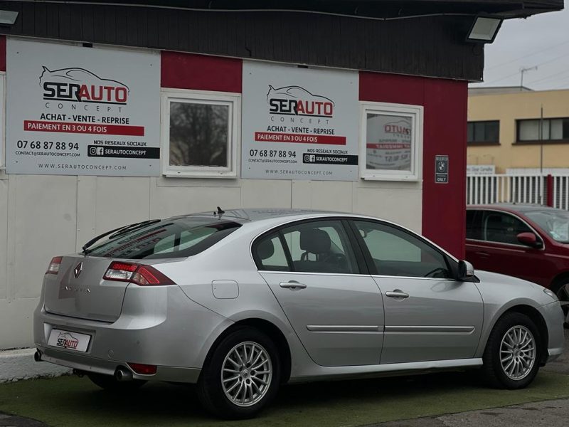 RENAULT LAGUNA III 2011