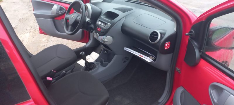 TOYOTA AYGO 2011