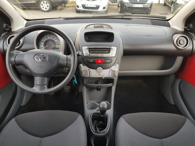 TOYOTA  AYGO 1.0 VVT-i 68CV CONFORT 3P