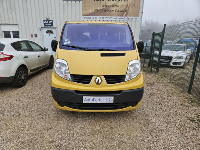 RENAULT TRAFIC II Autobus/Autocar 2013