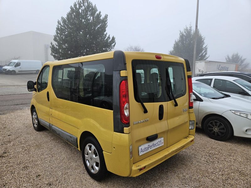 RENAULT TRAFIC II Autobus/Autocar 2013