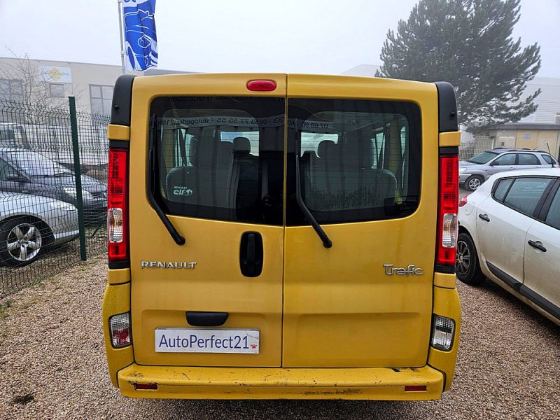 RENAULT TRAFIC II Autobus/Autocar 2013