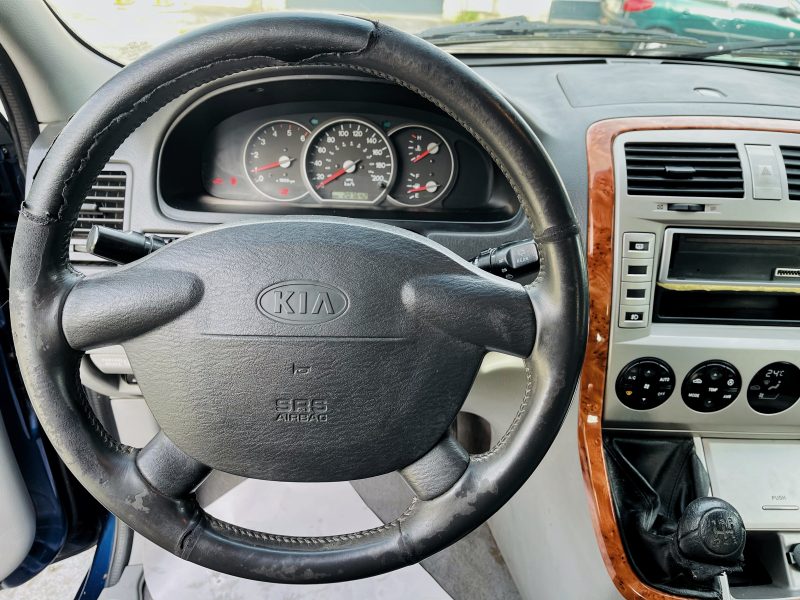 KIA CARNIVAL II 2004