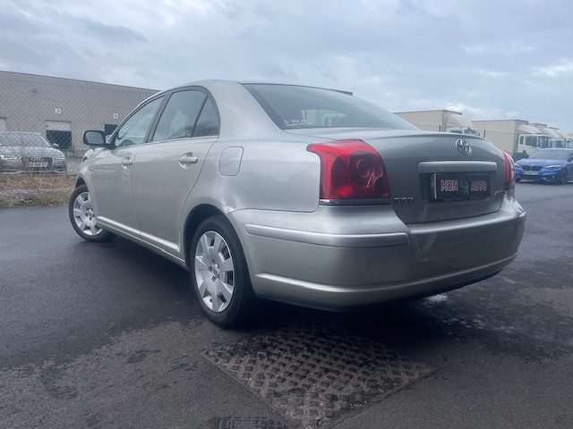 TOYOTA AVENSIS 2003