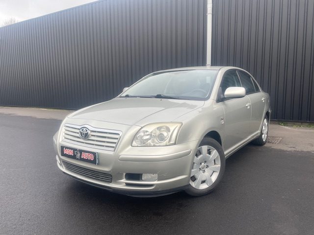 TOYOTA AVENSIS 2003