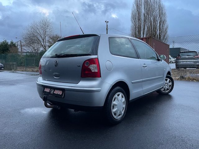 VOLKSWAGEN POLO 2002