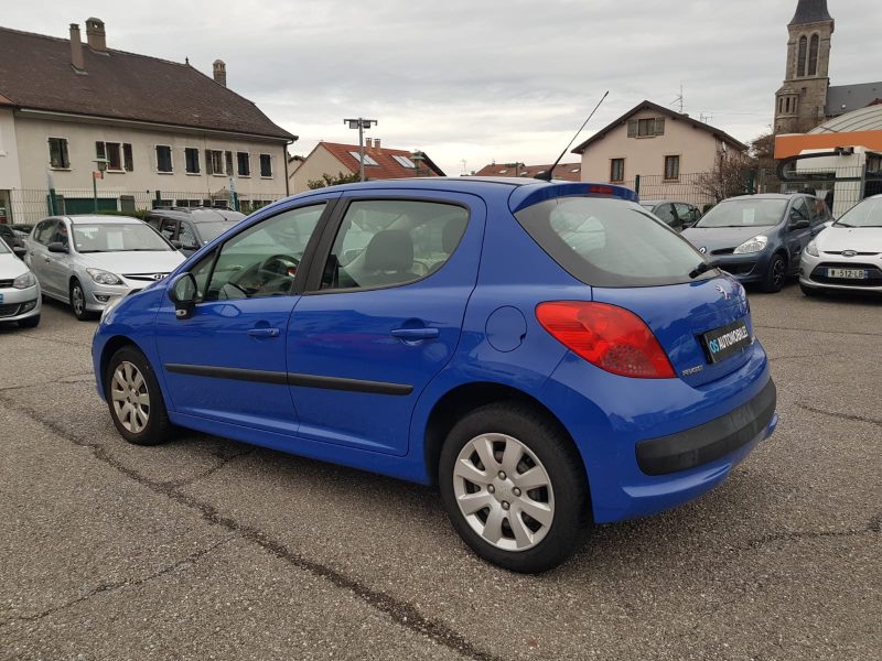 PEUGEOT 207 1.4i 90CV TRENDY