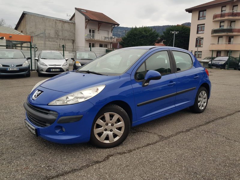 PEUGEOT 207 1.4i 90CV TRENDY