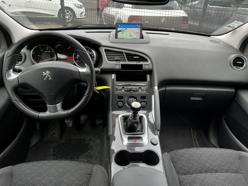 PEUGEOT 3008 Monospace 2014