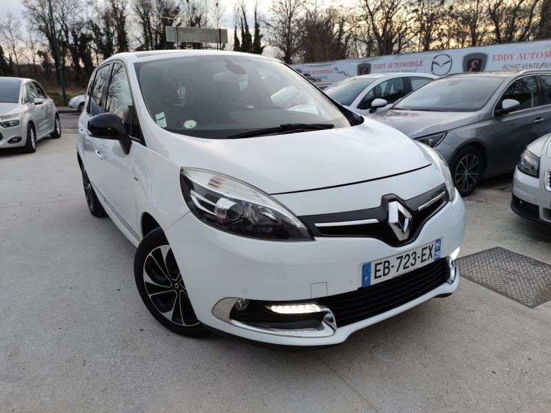 RENAULT SCÉNIC III 2016