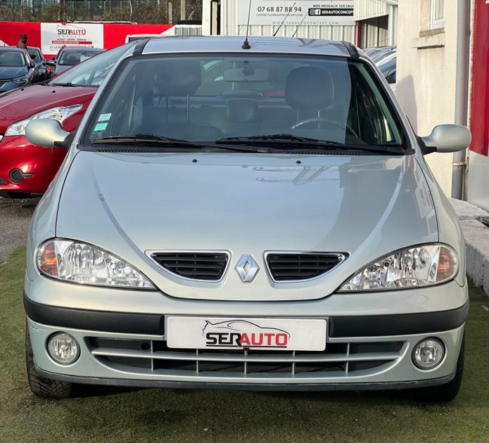 RENAULT MEGANE 2002