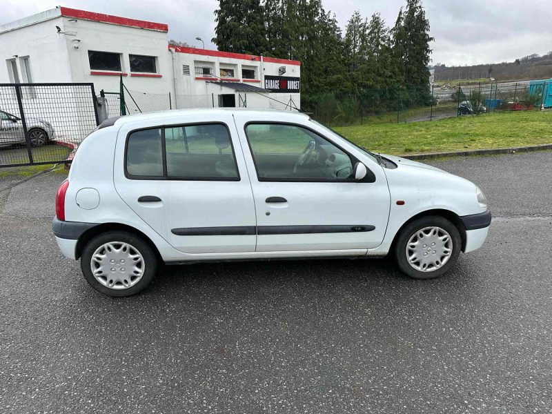 RENAULT CLIO II 2000