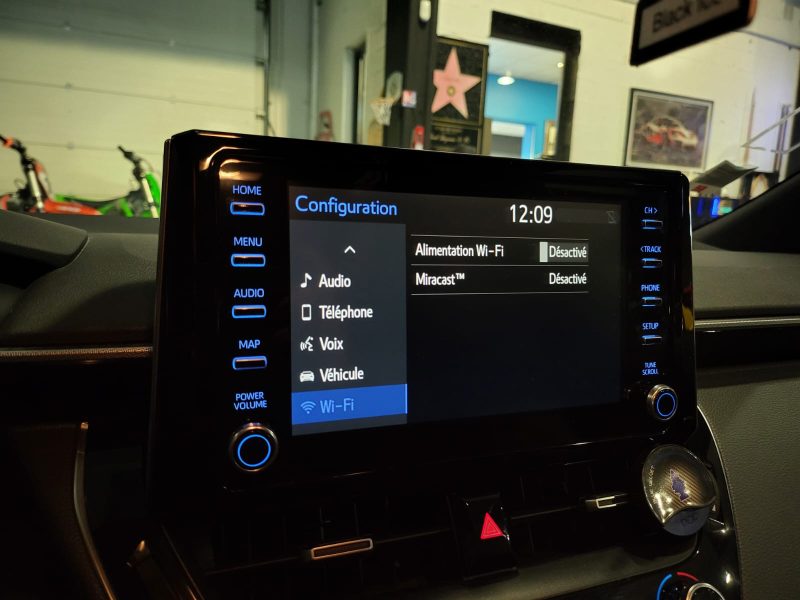 1.8 Hybrid 122 cv DESIGN / CAMERA AR / CARPLAY