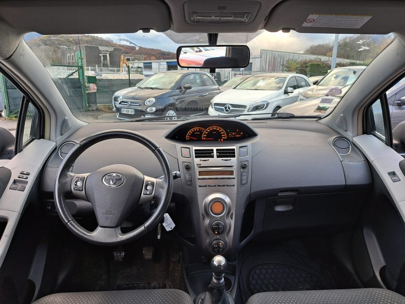 Toyota Yaris 100 VVT-I Confort Climatisation Ct Ok 10/2025