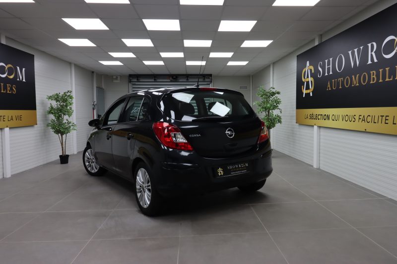 OPEL CORSA D 2013