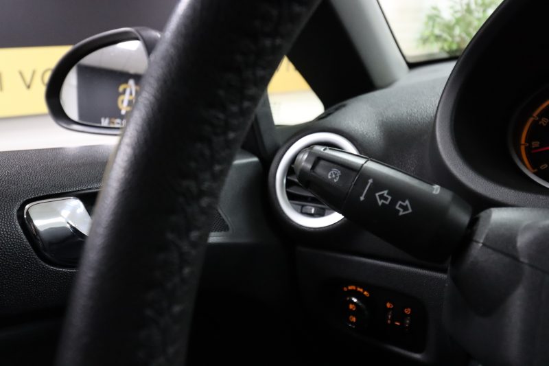 OPEL CORSA D 2013