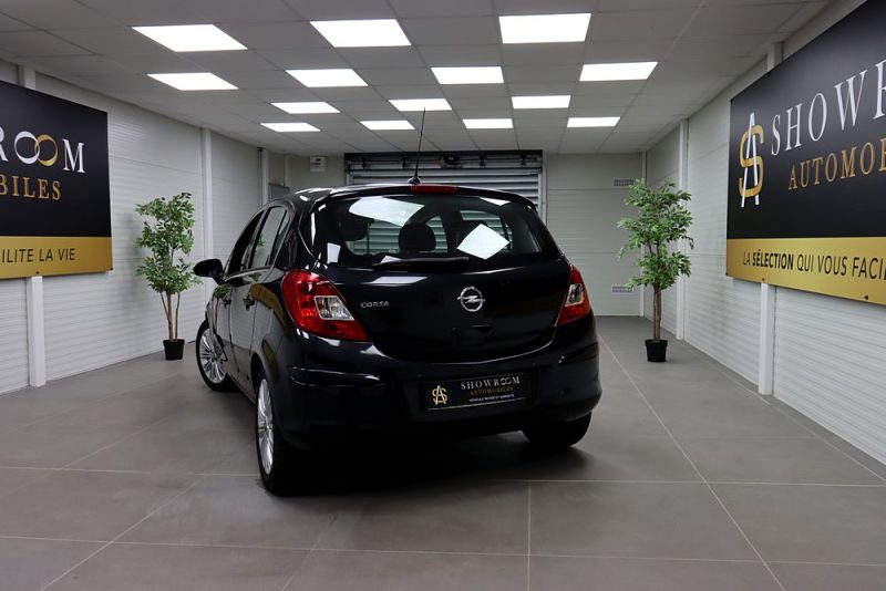 OPEL CORSA D 2013