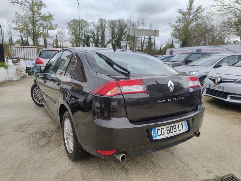 RENAULT LAGUNA III 2012