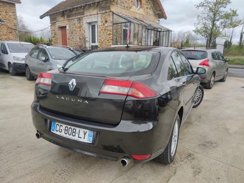 RENAULT LAGUNA III 2012