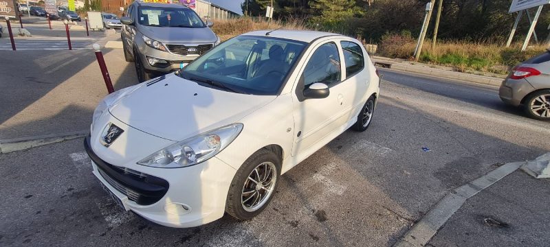 PEUGEOT 206+ 2012