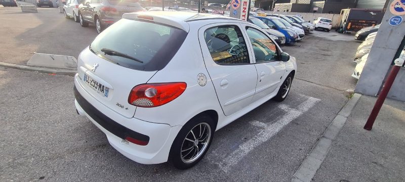 PEUGEOT 206+ 2012