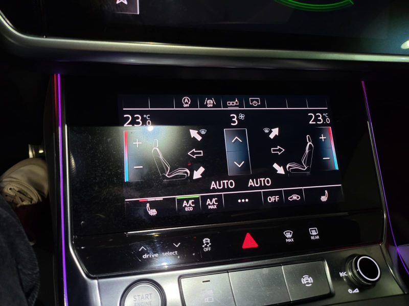 AUDI A6 40 TDI 204cv S-Line S-Tronic7 // APPLE CARPLAY/TOIT OUVRANT/CAMERA 3D