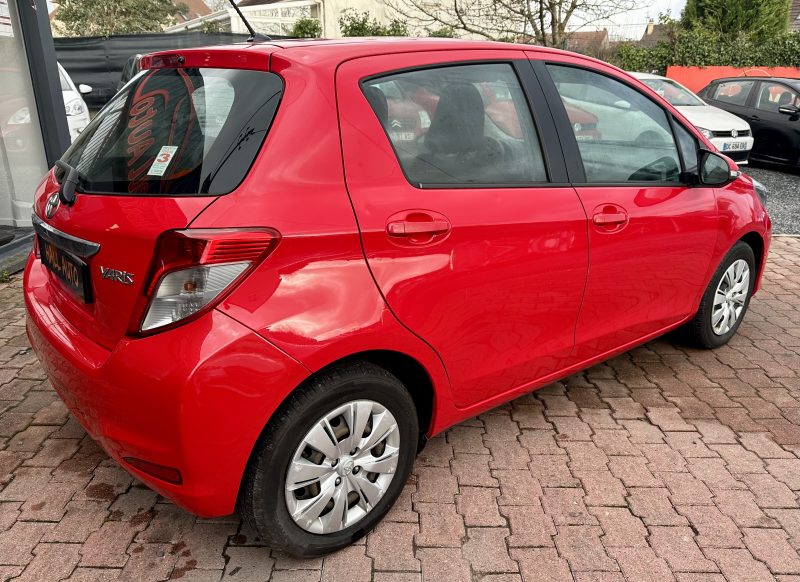 TOYOTA YARIS 2012