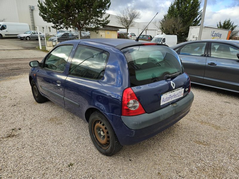 RENAULT CLIO II 2002