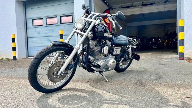 RARE - Harley Davidson US à Carbu Sportster Bridée A2