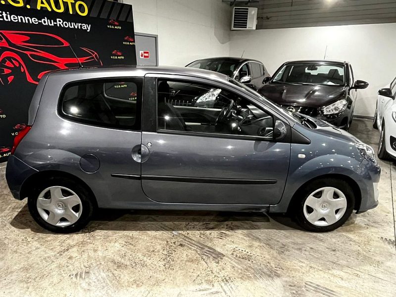 RENAULT TWINGO II 2008