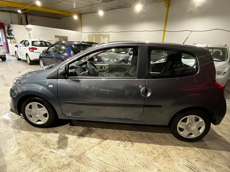 RENAULT TWINGO II 2008