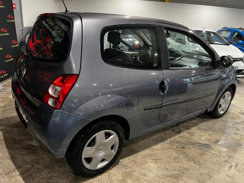 RENAULT TWINGO II 2008