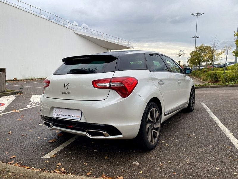 CITROËN DS5 BLUE HDI 2.0 L 180 ch SPORT CHIC EAT6