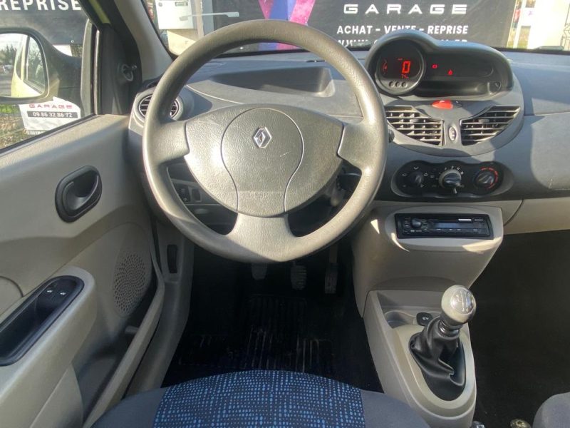 RENAULT TWINGO II 1.2 60