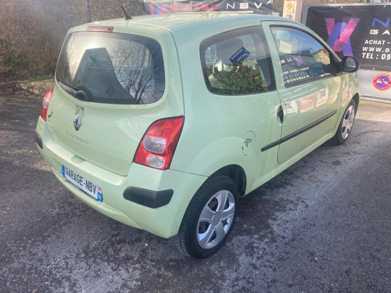 RENAULT TWINGO II 1.2 60