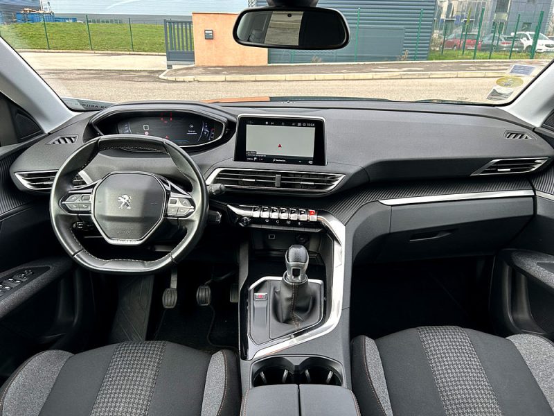 Peugeot 3008 1.5 L BLUEHDI 130 ch ACTIVE