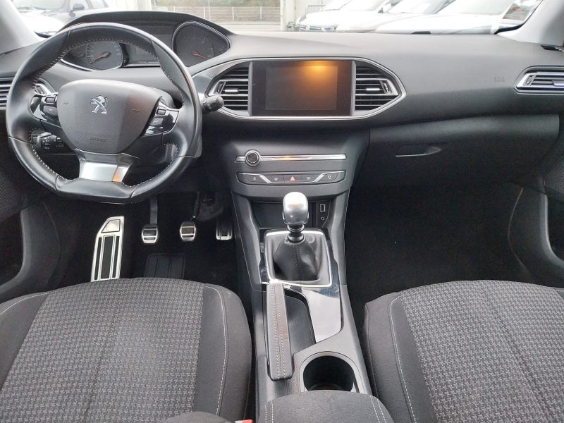 PEUGEOT 308 II 2017