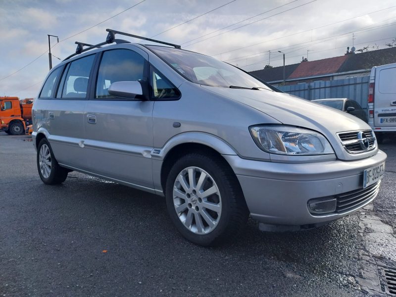 OPEL ZAFIRA 2004